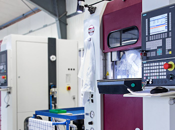 meyer-optik-moderne-produktion